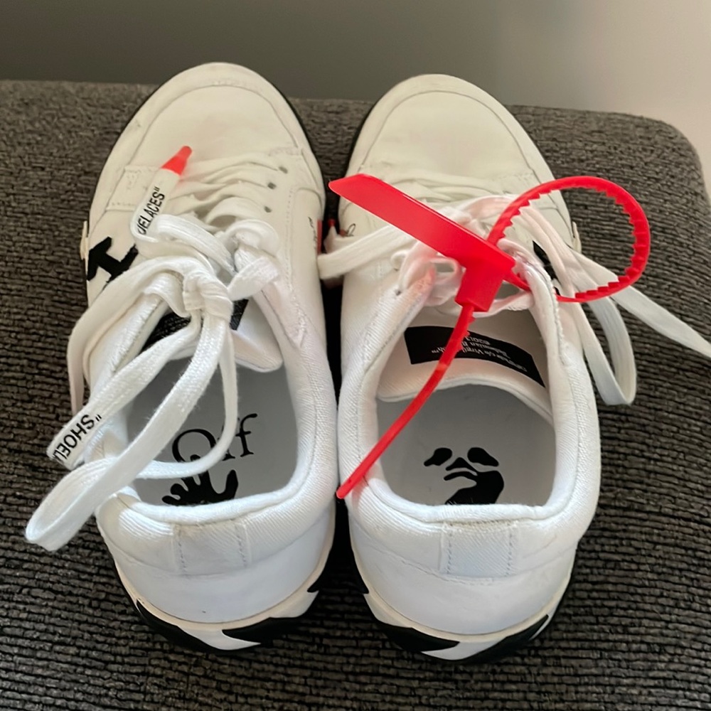Off- White Canvas sneakers